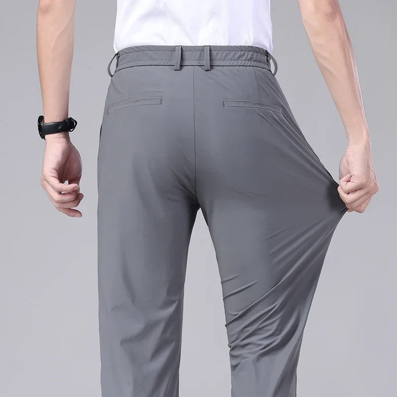 Pantalón casual ligero con cintura elástica
